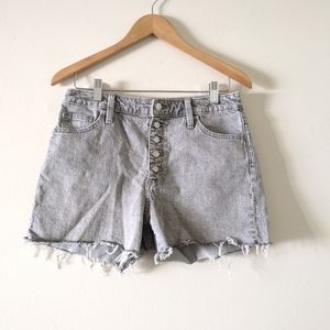🌟 Vintage Midi Gray Frayed Hem Denim Gray Shorts Size 8/29 R